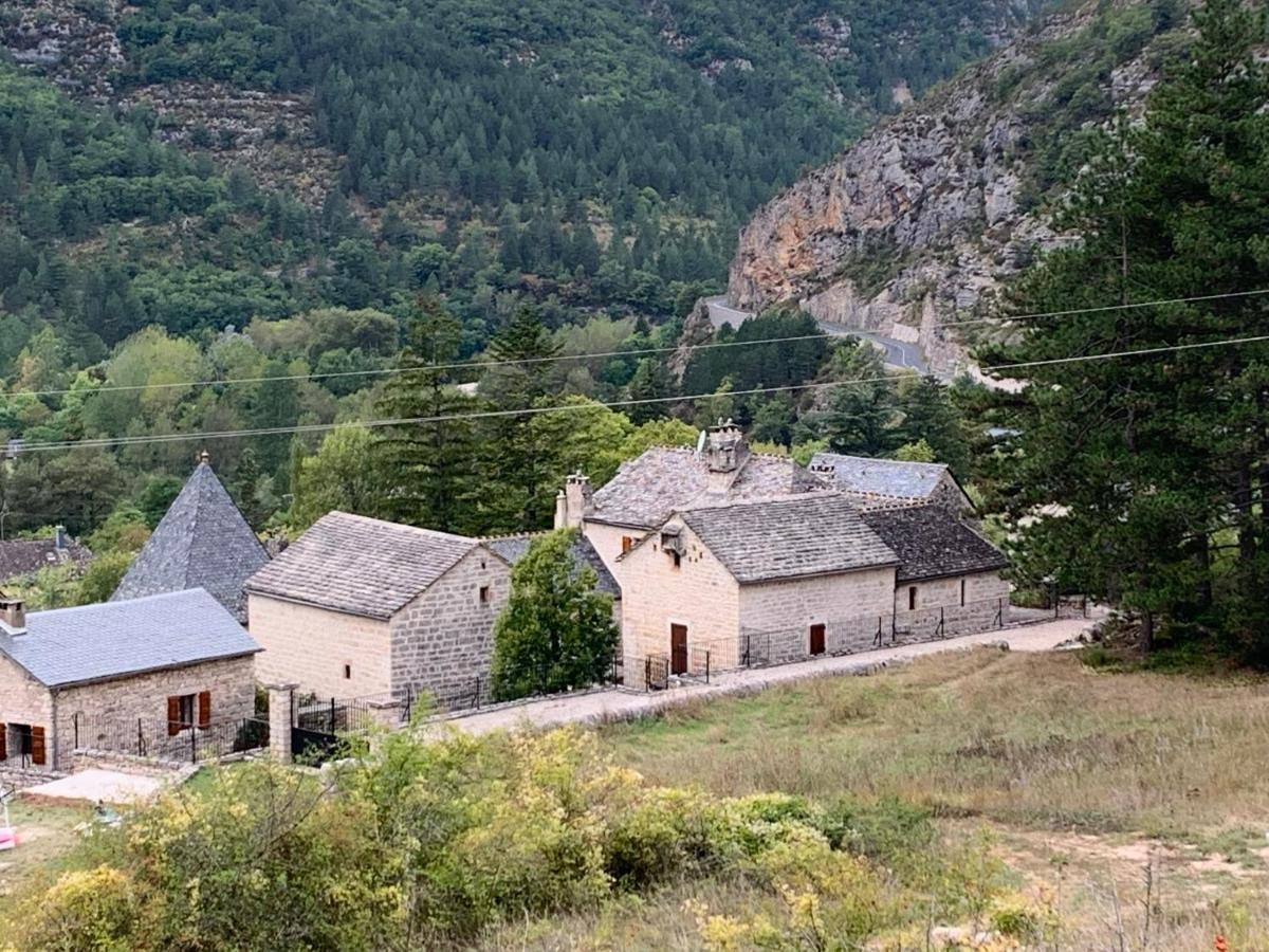 La Voutee 5 Epis Avec Bain Finlandais Prive Au Manoir Du Charme Gorges Du Tarn Bed and Breakfast Quezac  Buitenkant foto