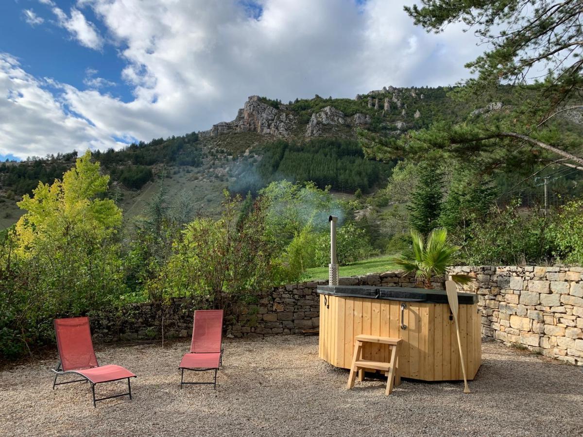 La Voutee 5 Epis Avec Bain Finlandais Prive Au Manoir Du Charme Gorges Du Tarn Bed and Breakfast Quezac  Buitenkant foto